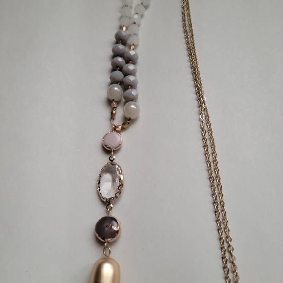 Loft tassel necklace - Picture 3 of 4